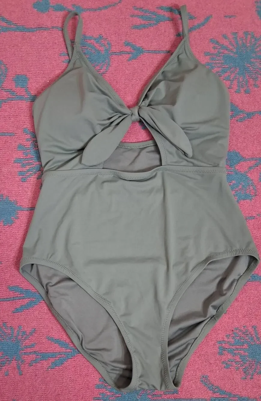 Gap womens medium one piece bathing suit sage matcha green swimsuit